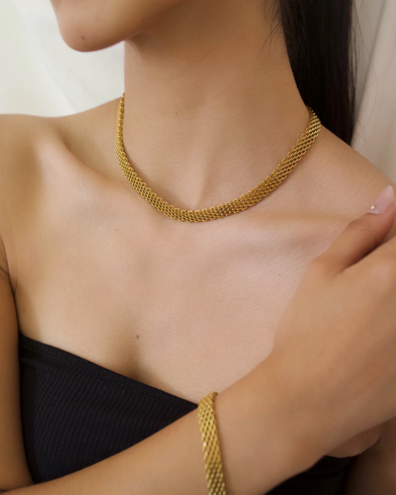 ROWENA NECKLACE