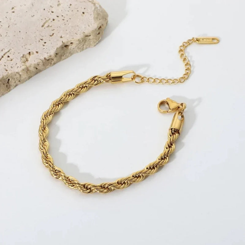 TWIST BRACELET