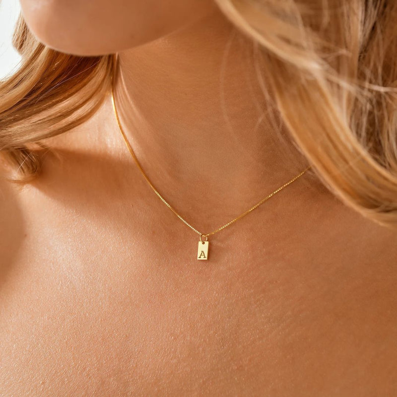 INITIAL LETTER NECKLACE
