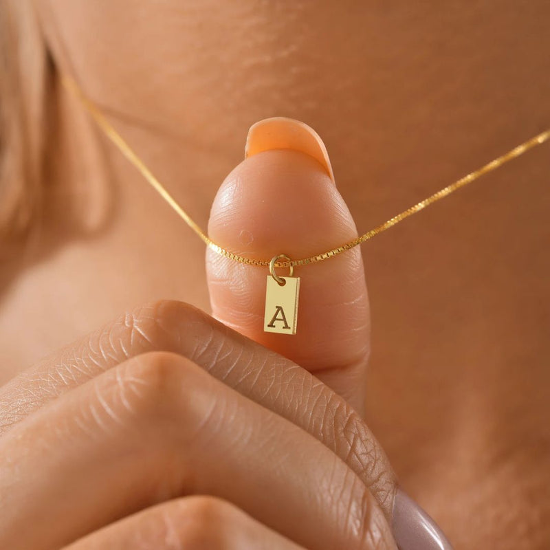 INITIAL LETTER NECKLACE
