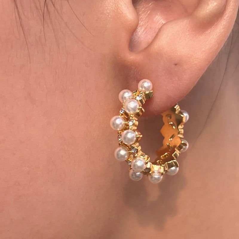 PEARL EARRING